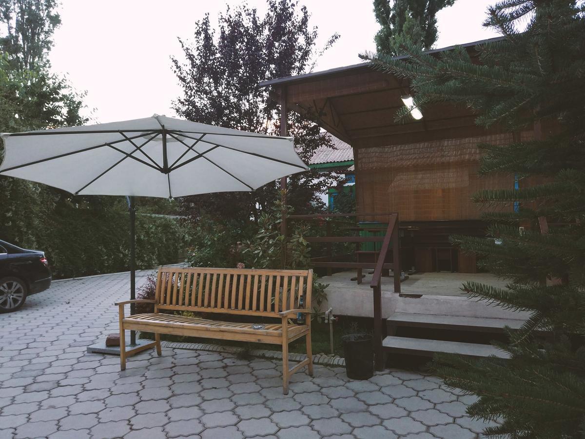 Guest House Leto Dolinka Екстер'єр фото